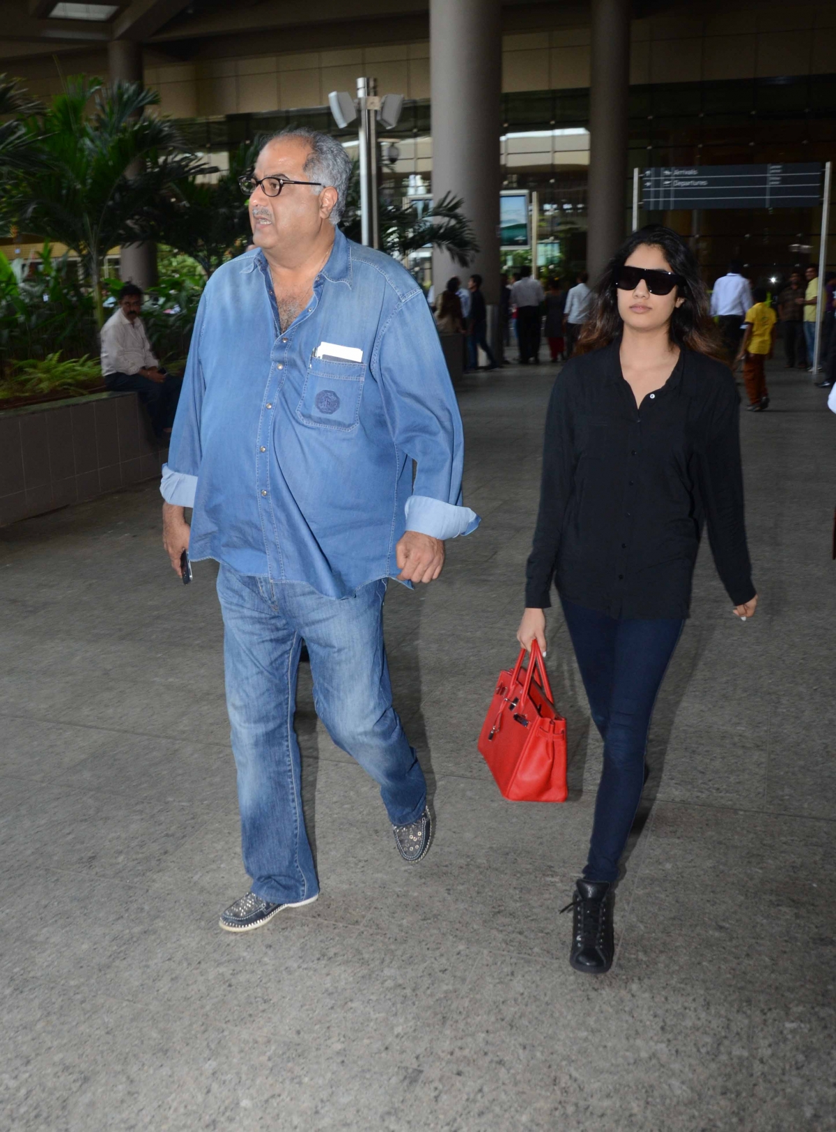 Boney Kappor and Jhanvi Kapoor Boney Kapoor