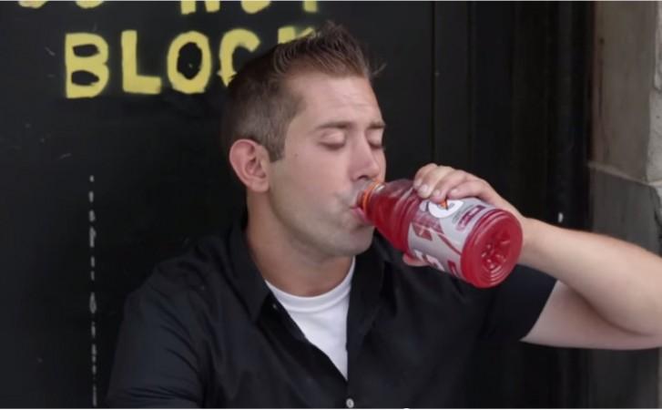 Joe has only four pairs of clothes but focuses on attracting as many girls as possible Homeless Man Survives Staying Off Streets by Going with Random Girls Every Night