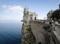 Accident-prone Man survived 100ft cliff fall, Cheats Death for the Fifth Time