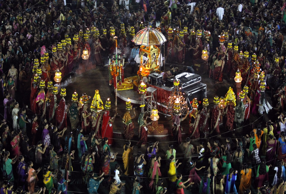 Navratri Special – From 'Gujarat' to 'West Bengal': Nine Days Celebration In India