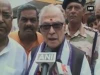 murli-manohar-joshi-flags-off-relief-material-for-jammu-and-kashmir