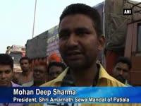 trucks-carrying-flood-relief-material-halted-near-border-check-post-in-kashmir