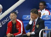 Ryan Giggs Louis Van Gaal Manchester United
