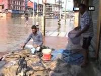 flooded-kashmir-s-traders-battle-to-recover-catastrophic-losses