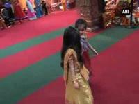 indian-americans-celebrate-navratri-festival-in-new-york-as-pm-modi-is-to-arrive-anytime
