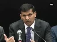 rbi-keeps-interest-rates-unchanged-says-2016-cpi-target-of-6-at-risk