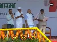 pm-modi-makes-surprise-visit-to-delhi-police-station
