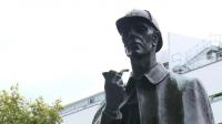 art-project-gives-london-statues-a-voice