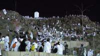 tears-prayers-as-muslim-pilgrims-mark-peak-of-hajj
