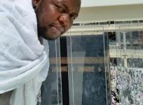 Hajj pilgrims have defied prohibition to take 'selfies' in and around Mecca's Holy Mosque, angering scholars.