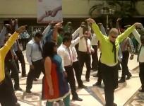 flash mob IT CEOs in Kerala dance to popular songs