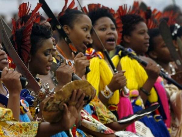 In a bid to tackle HIV/AIDS, the Swaziland King has announced to pay $18 to young teenage girls for abstaining from sex and remaining a virgin.