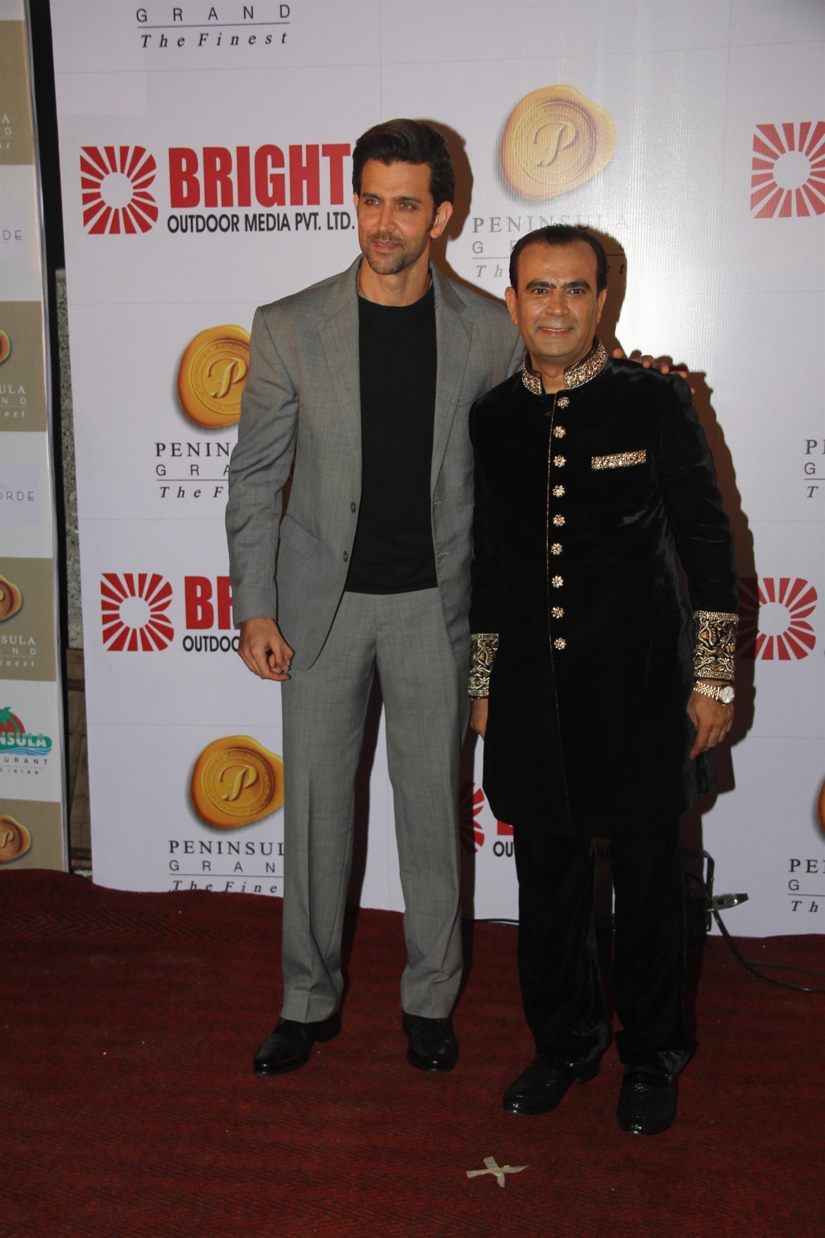 Hrithik Roshan with the birthday boy Yogesh Lakhani Yogesh Lakhani's Birthday Bash 2014
