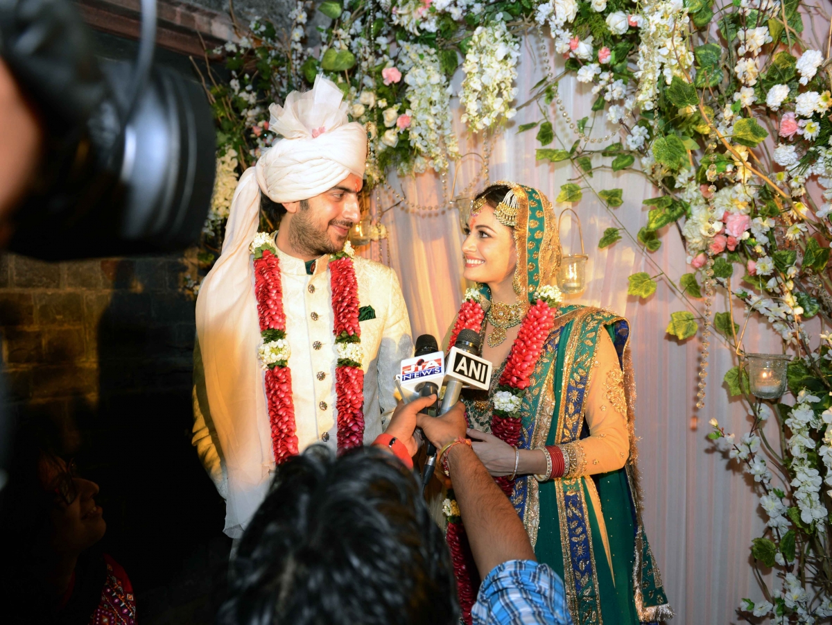Dia Mirza Weds Long-Time Beau Sahil Sangha, Looks Splendid in Ritu Kumar Lehenga