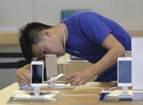 Apple rolled out the new iPhone 6 and iPhone 6 Plus, in China and India.