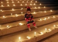 Happy Diwali 2014: Here is a compilation of best Diwali Quotes and wishes that can be sent in the form of messages or smses.