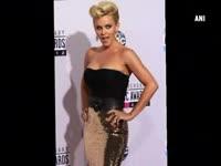 jenny-mccarthy-feels-like-transgender-inside