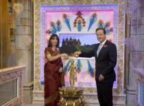 David Cameron celebrates Diwali with wife Samantha Cameron