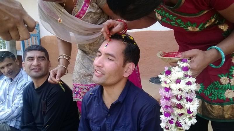 Happy Bhai Dooj Happy Bhai Dooj 2014: Here are beautiful quotes and messages to share with one's brother or sister.