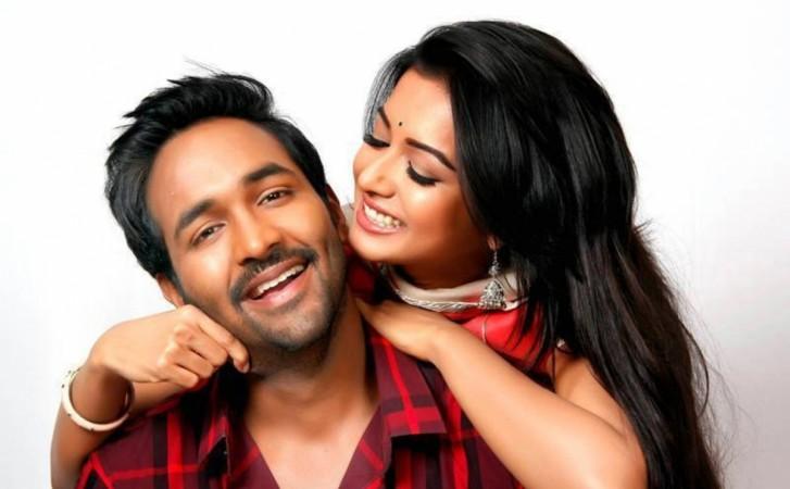Vishnu Manchu and Catherine in 'Erra Bus' Vishnu Manchu is the Perfect Hero for 'Erra Bus': Dasari Narayan Rao