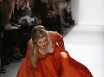 supermodel falls on ramp