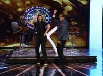 Sonakshi Sinha, Ajay Devgn and Prabhudeva promote 'Action Jackson' at Big B's KBC 8