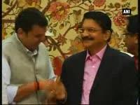 bjp-leaders-meet-maharashtra-governor-stake-claim-to-form-govt