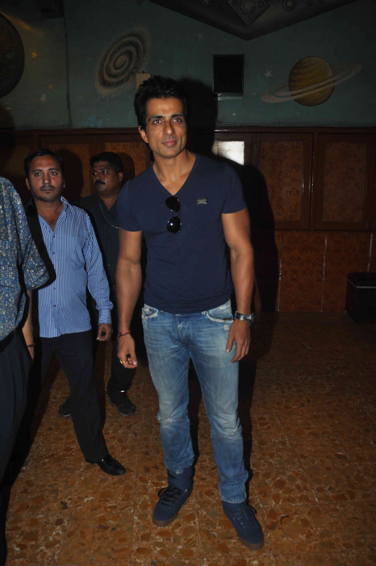 Happy New Year star cast visits Gaeity Galaxy in Bandra