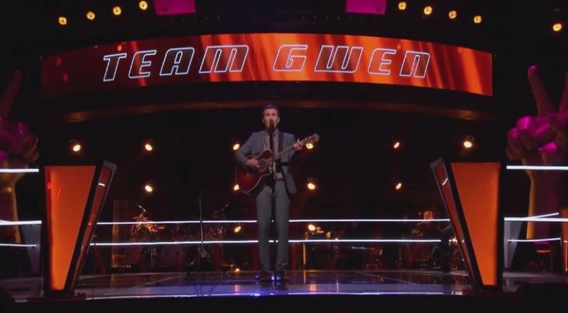 Taylor John Williams and Troy Ritchie perform on "The Voice" Season 7 Knockout Rounds 2