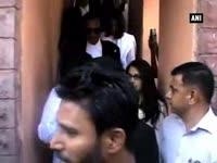 eye-witness-identifies-bollywood-actresses-in-black-buck-poaching-case-before-court