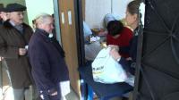 donetsk-residents-receive-humanitarian-assistance