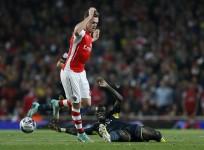 Calum Chambers Arsenal Sadio Mane Southampton