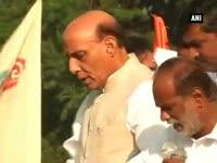 pranab-mukherjee-and-rajnath-singh-flags-off-run-for-unity-to-mark-sardar-patels-birth-anniversar