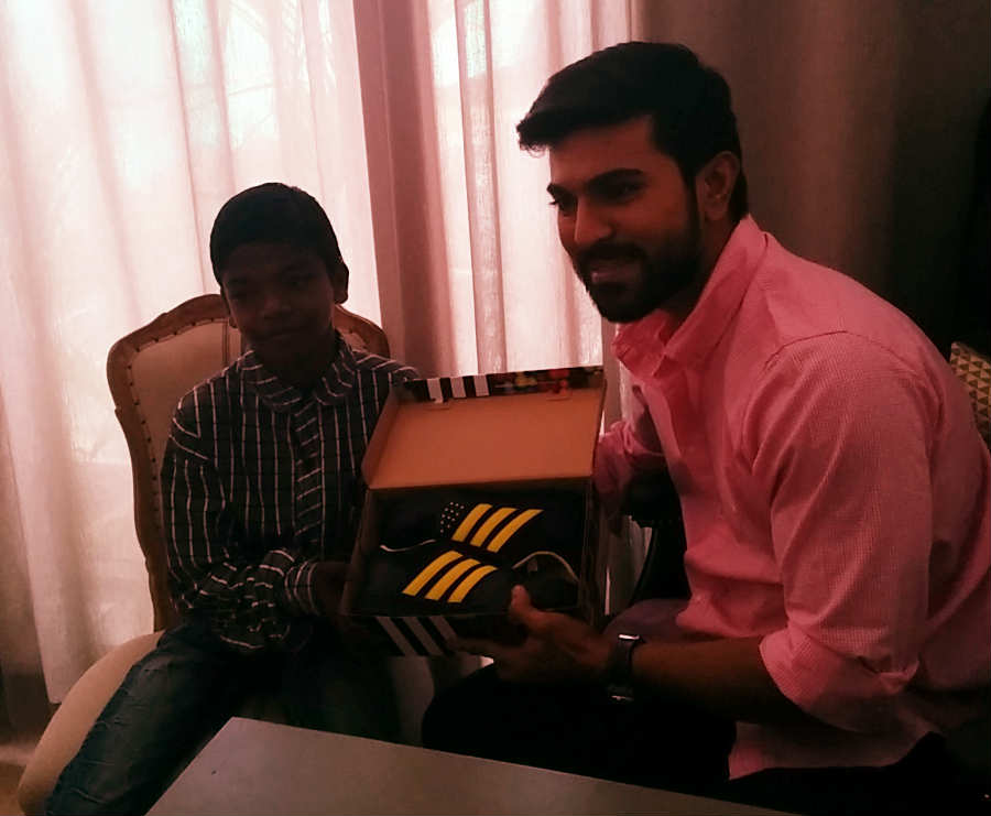 Ram Charan Follows Pawan Kalyan's Footsteps: Samantha's NGO Thanks him Ram Charan Follows Pawan Kalyan's Footsteps: Samantha's NGO Thanks him