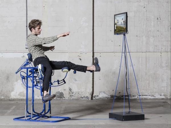 Govert Flint demonstrates his dynamic desk chair Govert Flint demonstrates his dynamic desk chair