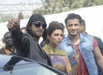 Ranveer, Parineeti, Ali turn graffiti artists for promotion of 'Kill Dil'