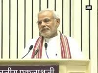 pm-modi-pays-respect-to-perfectionist-eknath-ranade-on-his-birth-centenary