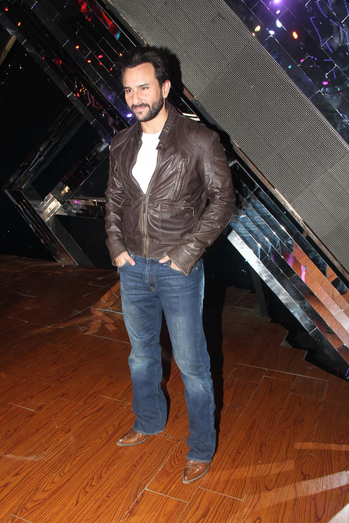 Saif Ali Khan promotes Saif Ali Khan, Ileana D'Cruz and Kalki Koechlin promotes 'Happy Ending' on India's Raw Star