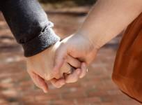 Australian Woman Falls in Love with Sperm Donor; to Marry Next Year