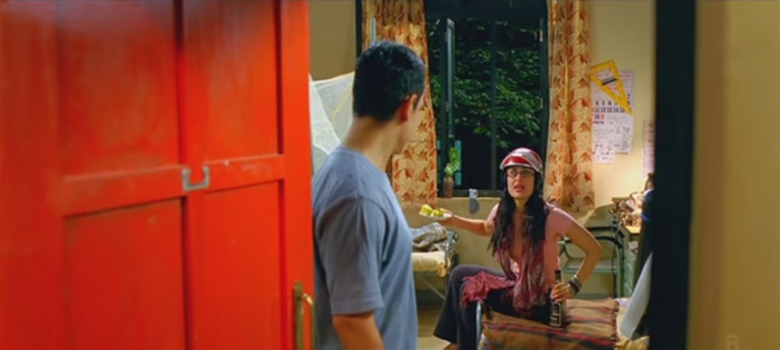 Hilarious Mistakes in 'Chennai Express', 'Dhoom 3', 'DDLJ' and Other Bollywood Blockbusters