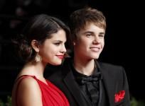 Justin Bieber Unfollows Selena Gomez on Instagram, Posts Flirting Video with Kendall Jenner