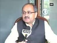 politicos-react-after-pm-modi-crosses-25-million-mark-on-fb-and-8-million-on-twitter