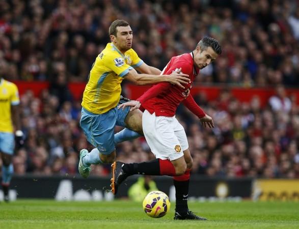 Manchester United are ready to let Robin Van Persie leave at the end of the season James McArthur Crystal Palace Robin Van Persie Manchester United