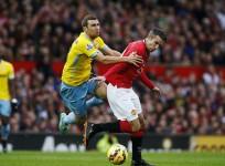 James McArthur Crystal Palace Robin Van Persie Manchester United