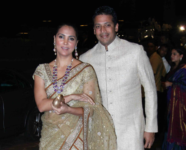 Lara Dutta with Mahesh Bhupathi at Arpita Khan's Wedding Reception