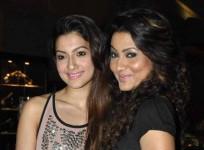 Bigg Boss 8: Gauahar Khan Proud of Evicted Sister Nigaar Khan