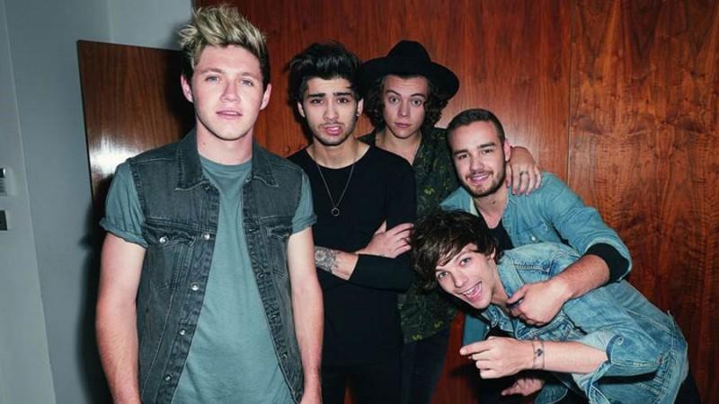 One Direction Makes History: Boy Band Beats Taylor Swift's US Chart Record  - IBTimes India