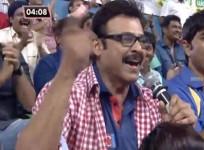 Victory Venkatesh cheering the crowd at the stars' Kabaddi match held by Memu Saitam.