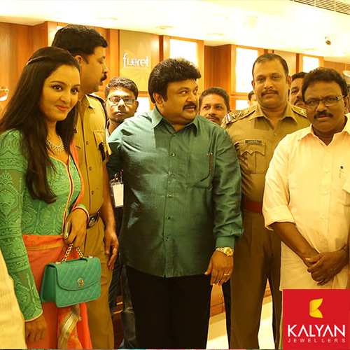 Prabhu, Manju Warrier