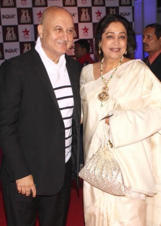 Anupam Kher and Kirron Kher 'Aap Ki Adalat' completes 21 Years; PM Narendra Modi, Rani Mukerji, Shilpa Shetty and Other Big Personalities Attend Salman, SRK, Aamir's Special Episode